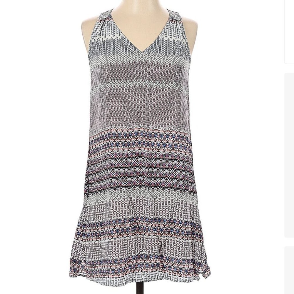 Matison Stone SILK print purple white black rose Size 0 Casual Dress